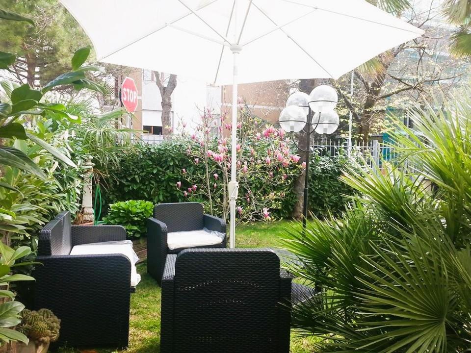 Villa Sante Residence ペザロ エクステリア 写真