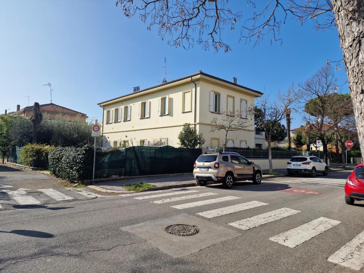 Villa Sante Residence ペザロ エクステリア 写真